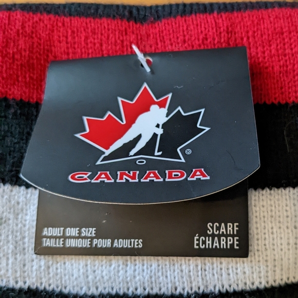 Team Canada Scarf NWT. - Picture 3 of 5
